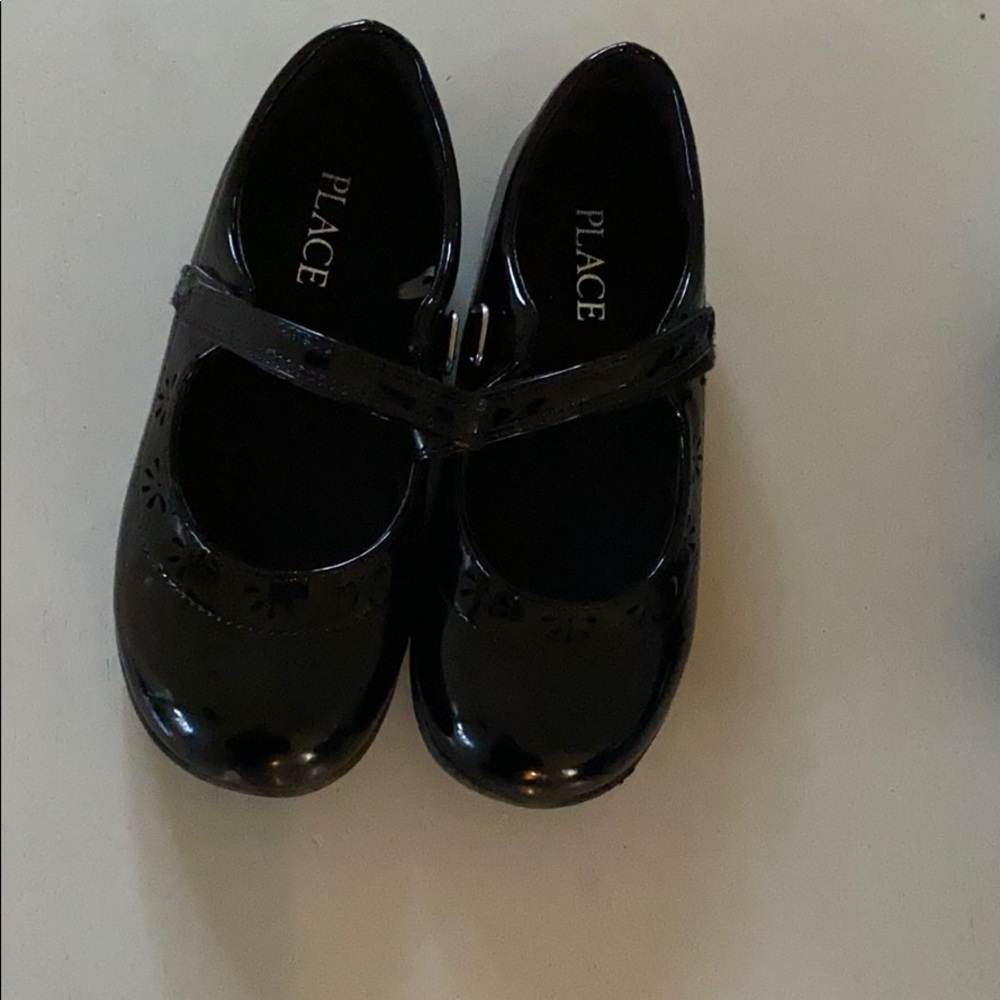 Dress shoes
